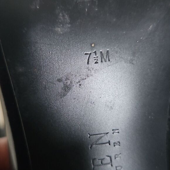 Elegant Black Women's Heels - Picture 3 of 16